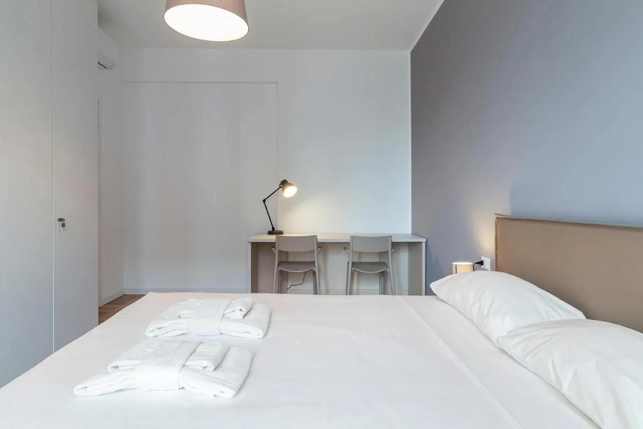 New apartment close to Navigli - IULM - Ponti Italia
