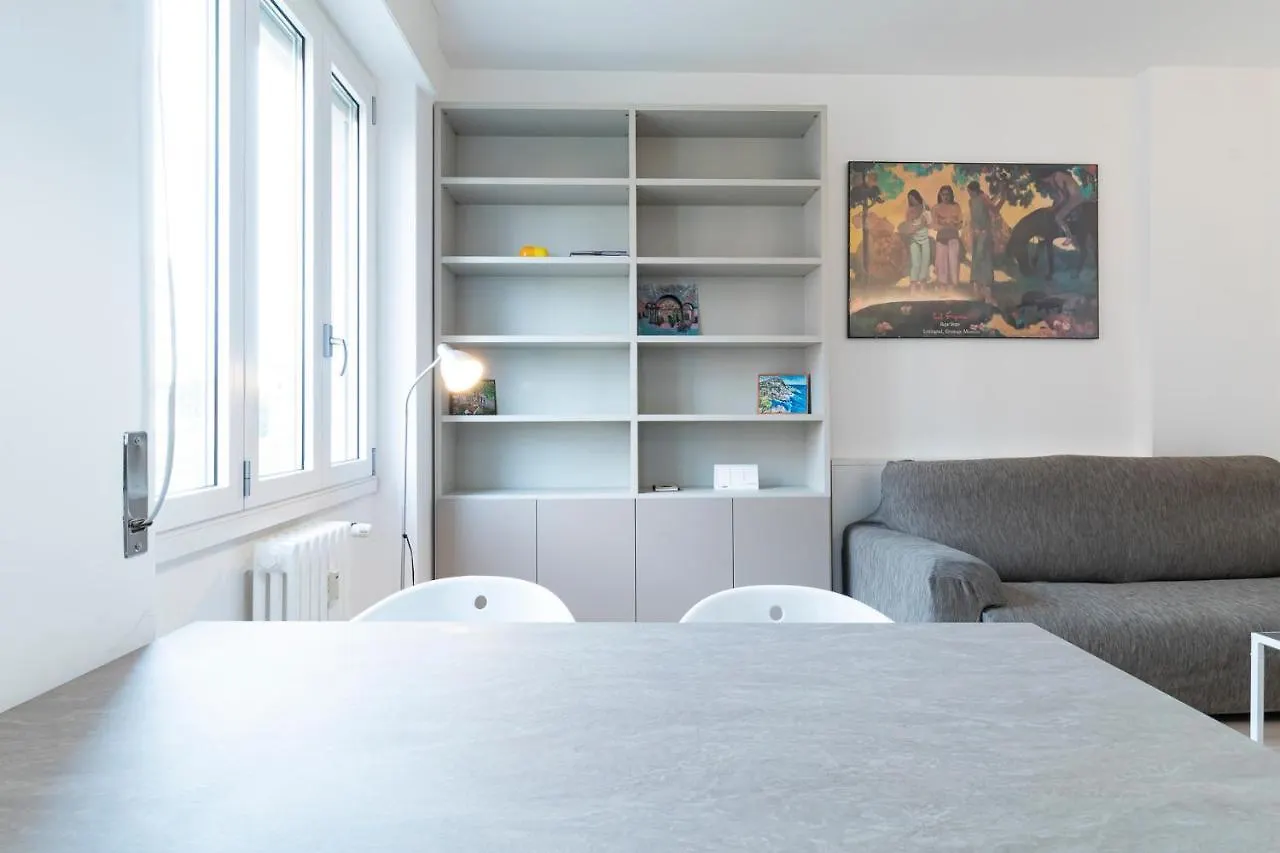 New apartment close to Navigli - IULM - Ponti