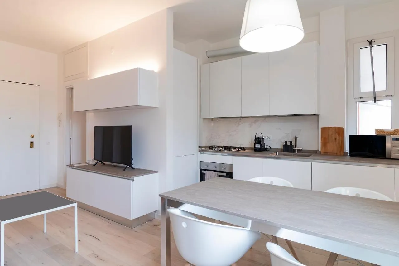 New Apartment Close To Navigli - Iulm - Ponti location